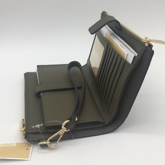 MICHAEL KORS LG DOUBLE ZIP WRISTLET DUFFLE - Picture 7 of 8